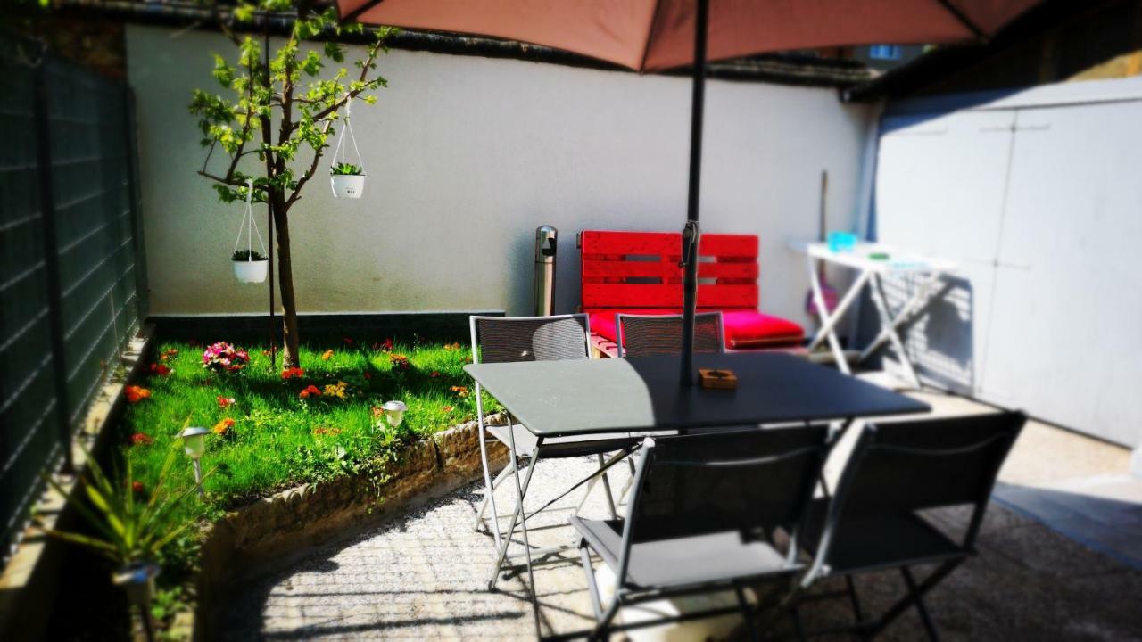 Casa Di Joy Villa เมสเตร ภายนอก รูปภาพ